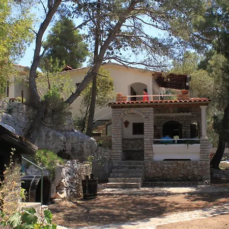 Apartman Seaside Secluded Lavdara, Dugi Otok - 8114 *